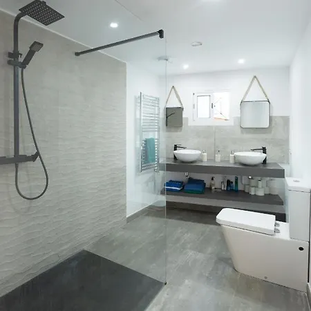 Detached For 6 People In Lloret De Mar With Comunal Outdoor Swimming Pool * Puigventos