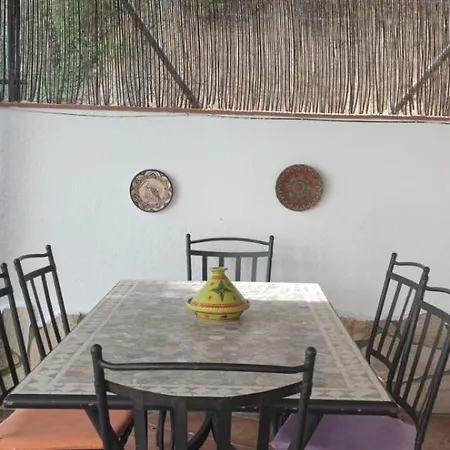 Detached For 6 People In Lloret De Mar With Comunal Outdoor Swimming Pool فيلة
